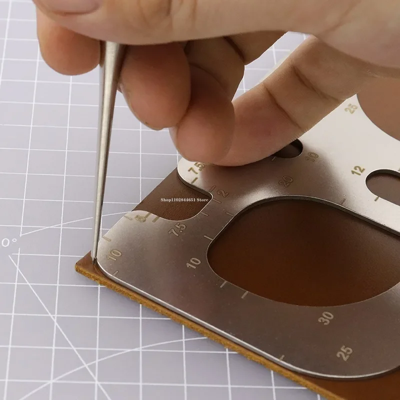 Règle de positionnement R en a - Leatherwork Projects avis et prix